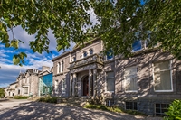 Description: Albyn School